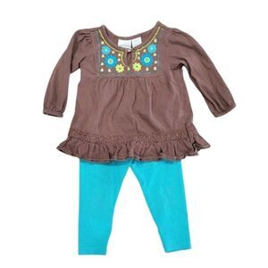 Bundle embroidered peasant top with matching leggings